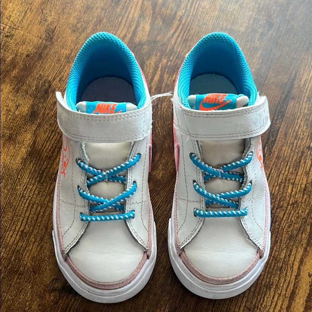 Nike Kids White and Blue Sneakers